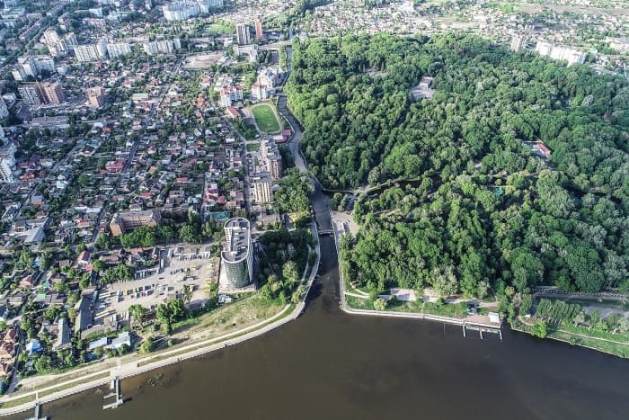 Парк Михайла Чекмана