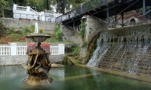 Куди піти в Кам'янець-Подільську Сквер «Лебедине озеро»