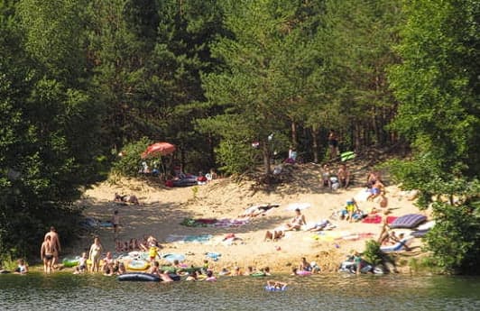 Відпочинок на озері Стригани